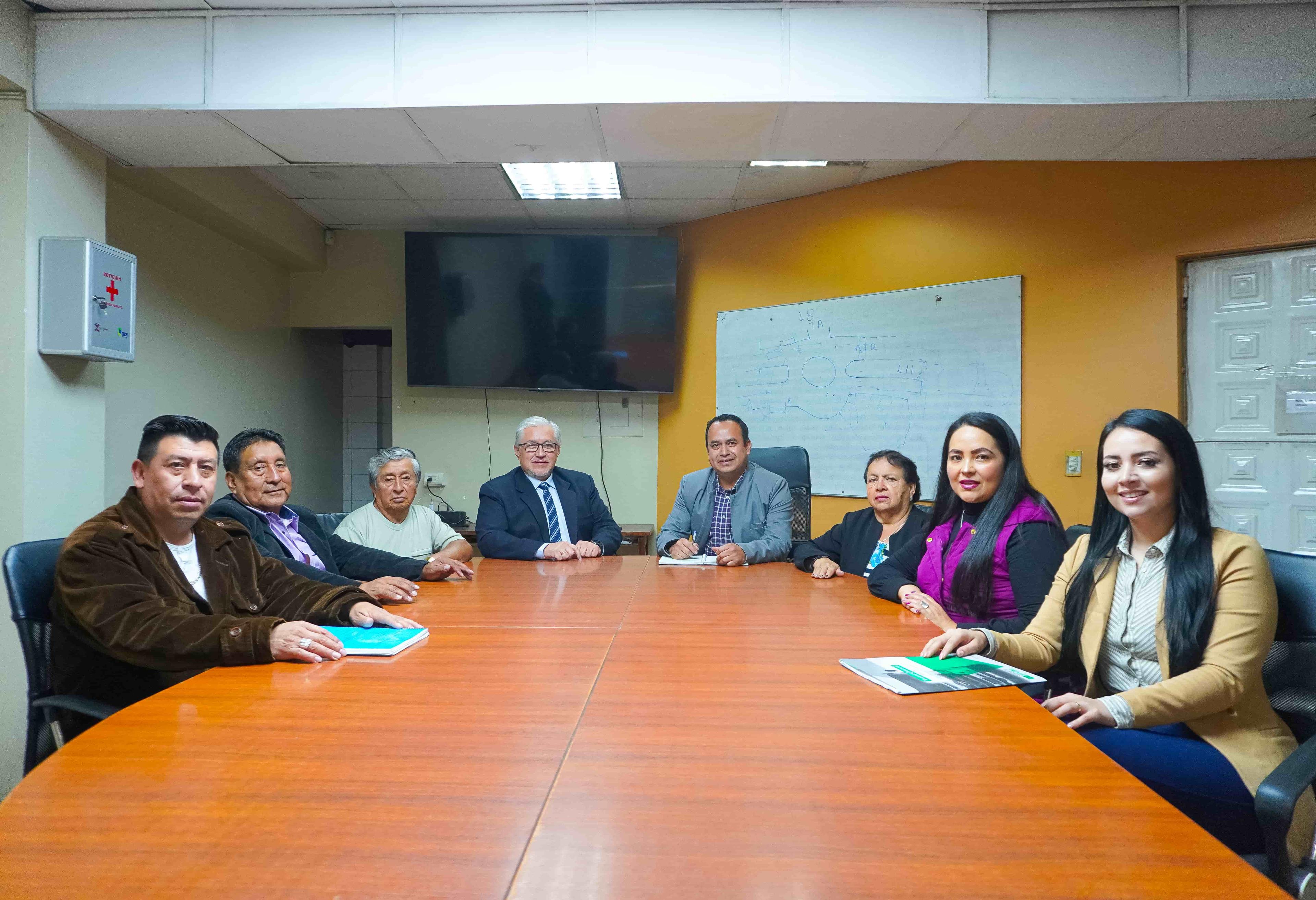Consejo de administración: Sr. Luis Medina, Sr. Miguel Sarmiento, Sr. Cristobal Alulima, Sra Gladys Quezada, Sra Maribel Espinoza, Sra Estefanía Erreyes.  